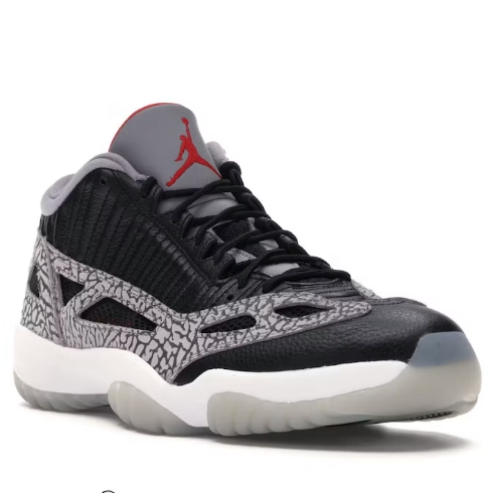 Jordan 11 Retro Low IE